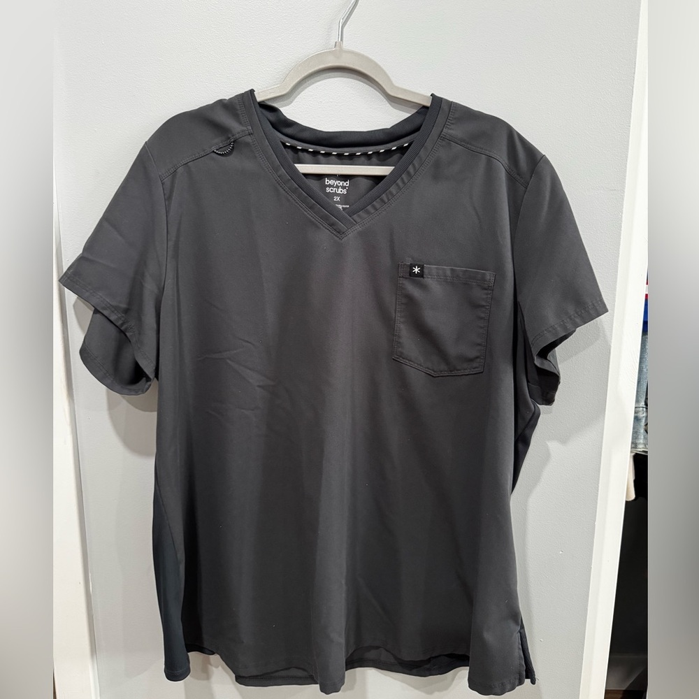 Beyond Scrubs Women's Scrub Set